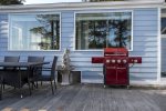 Riverview - The deck is the perfect place to grill some local Salmon